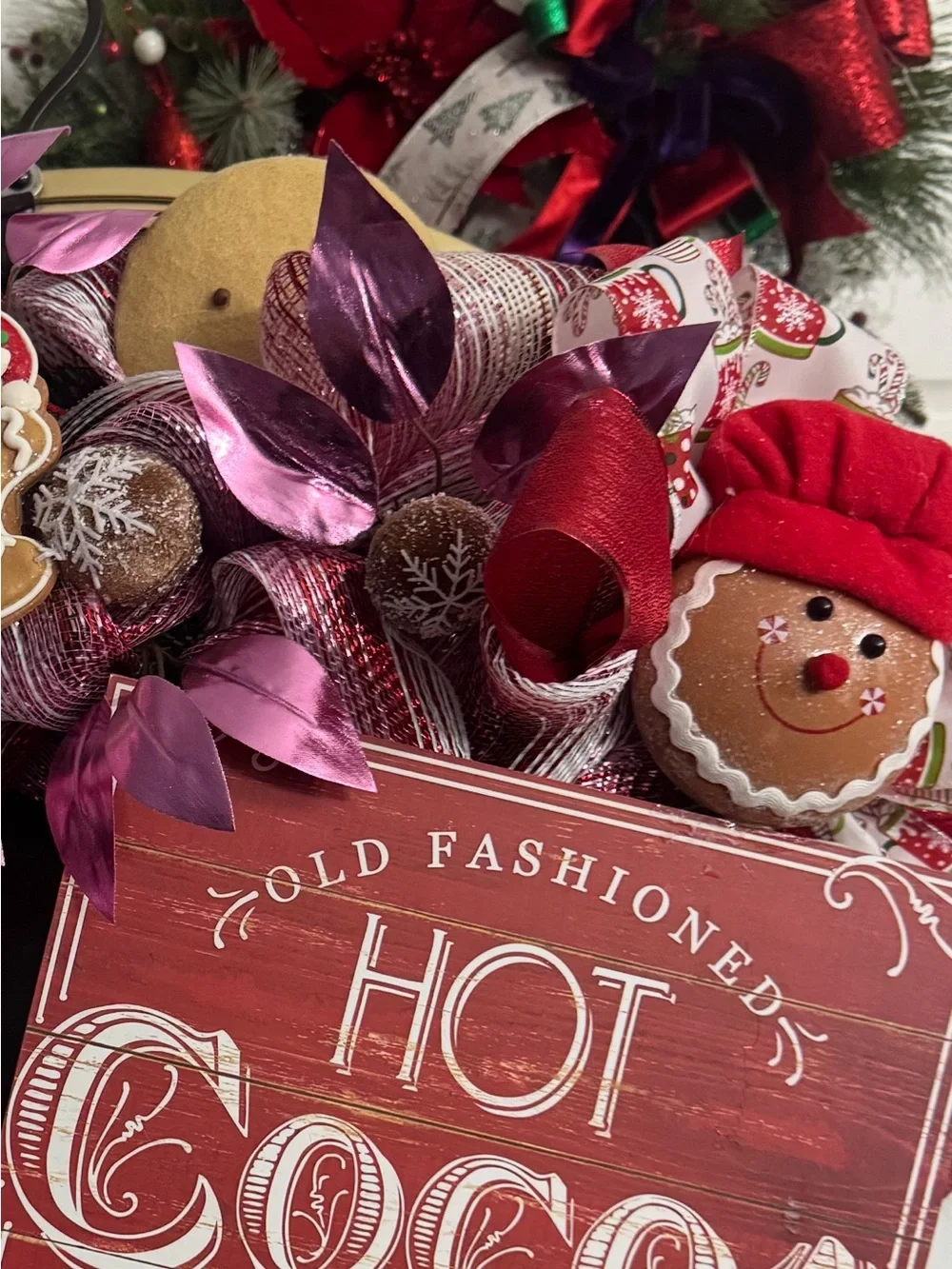 Hot Cocoa Holiday Wreath Pink & Red Accents with Gingerbread and Chocolate Chips